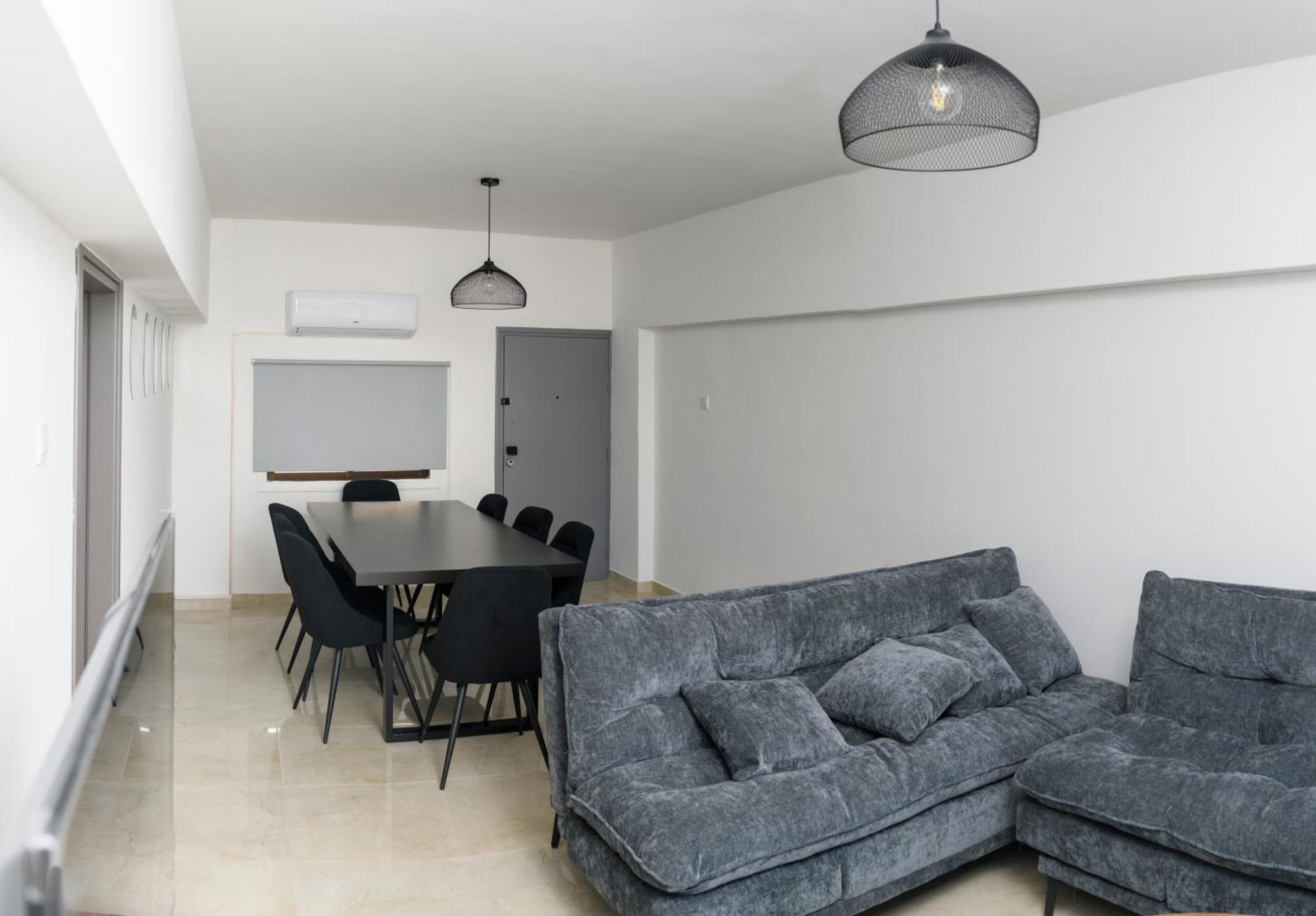 Ollies 3 Bedroom Apartment Larnaca Extérieur photo