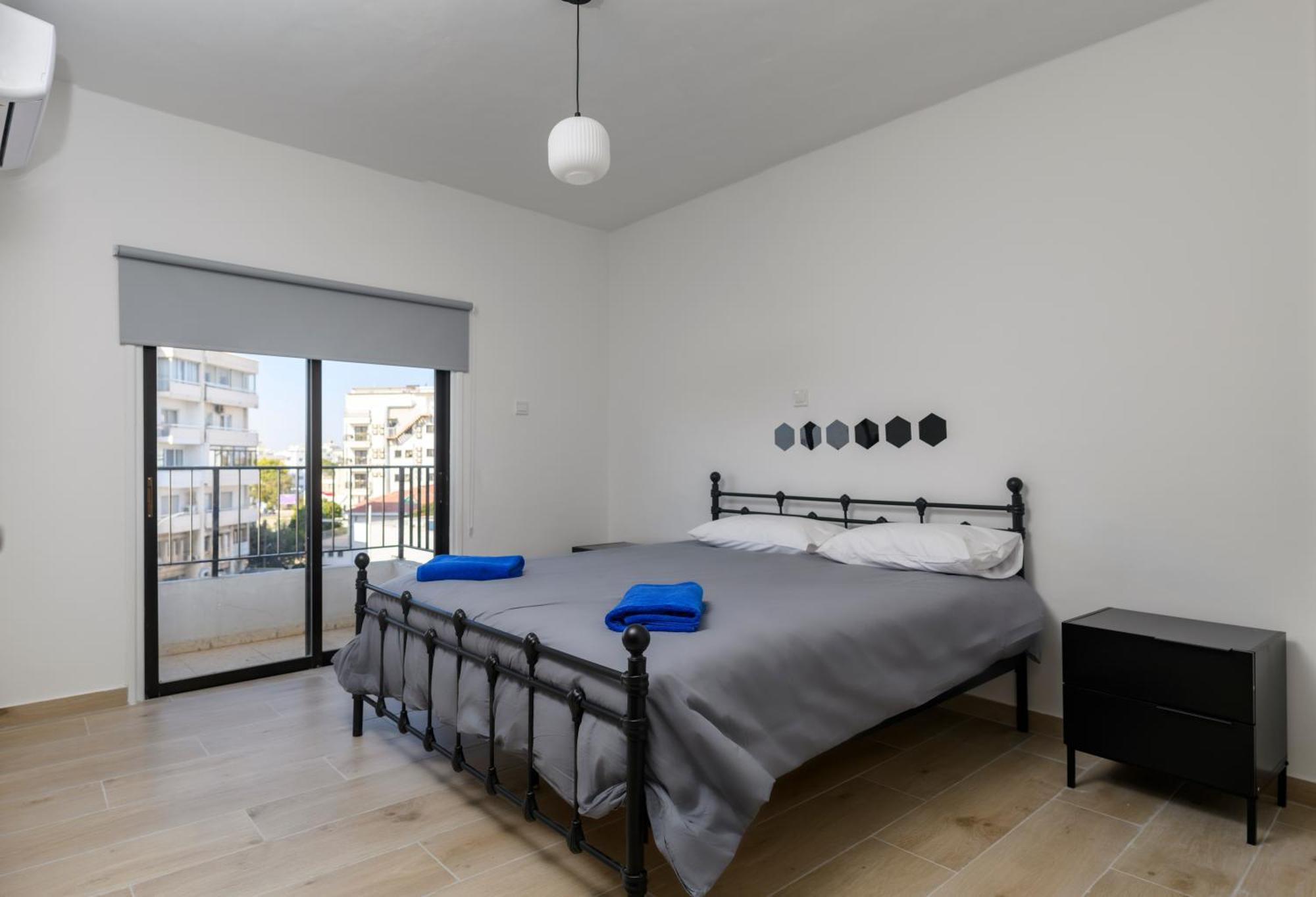 Ollies 3 Bedroom Apartment Larnaca Extérieur photo