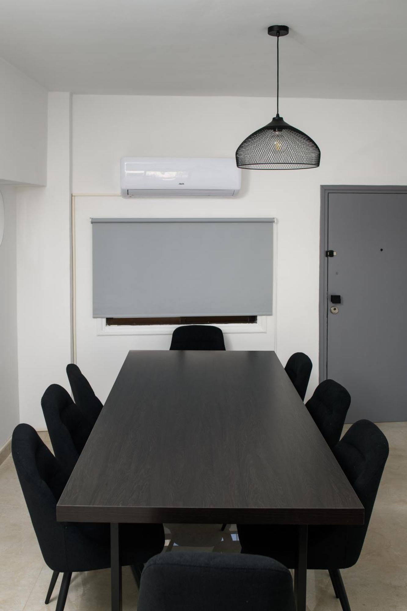 Ollies 3 Bedroom Apartment Larnaca Extérieur photo